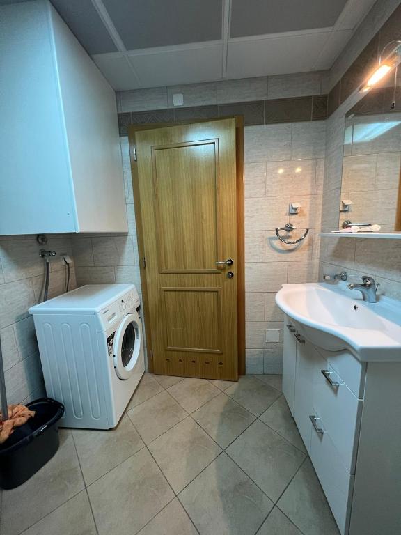 Seaside Apartment in Becici photo 3
