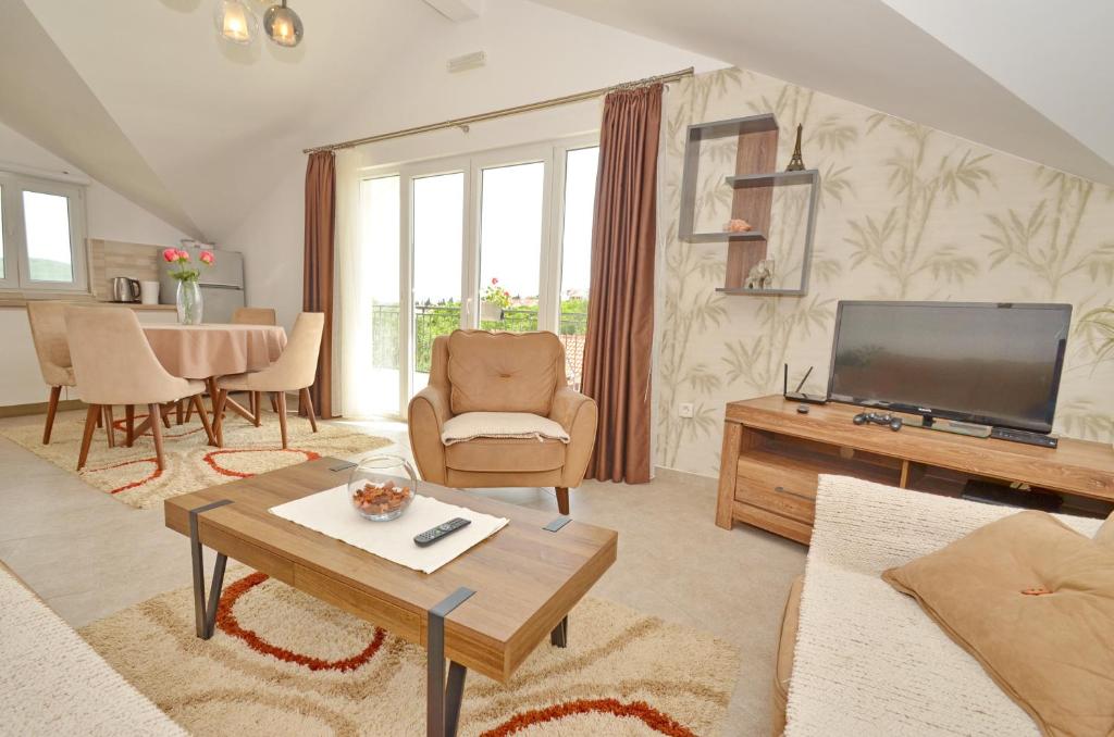 Sun Apartment photo 2