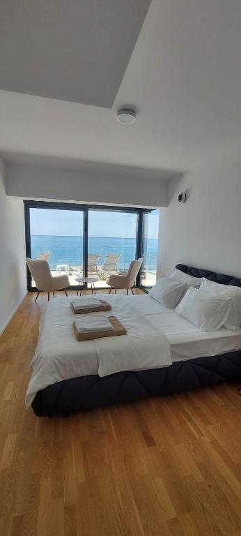 Sea Cliff Villa photo 2