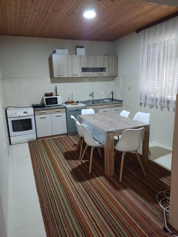 Tangerine terrace photo 2