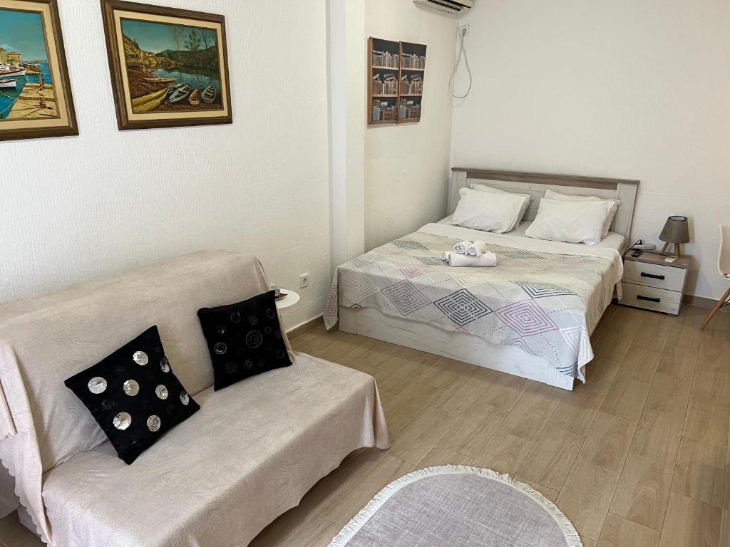 CASA APARTMENTS photo 2
