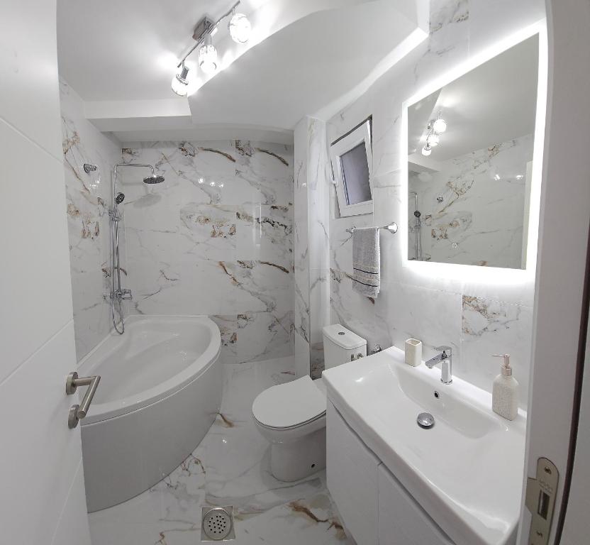 Sisters residence photo 3