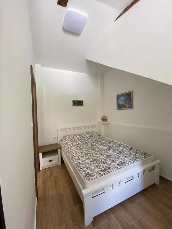Sunny Bay Apartments photo 2