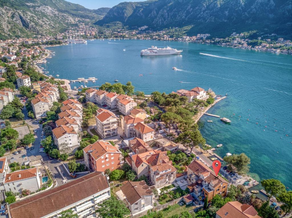 Stone Home Kotor photo 2