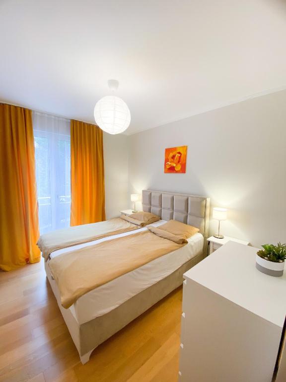 Sunny apartment photo 2