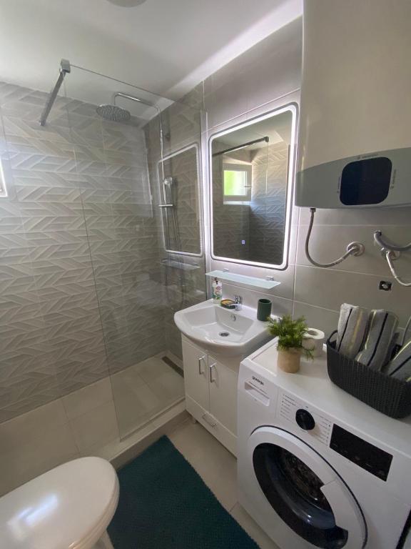 Studio apartment in the city center photo 3