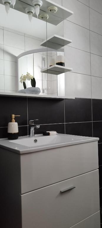 Tamaris apartments Risan photo 3