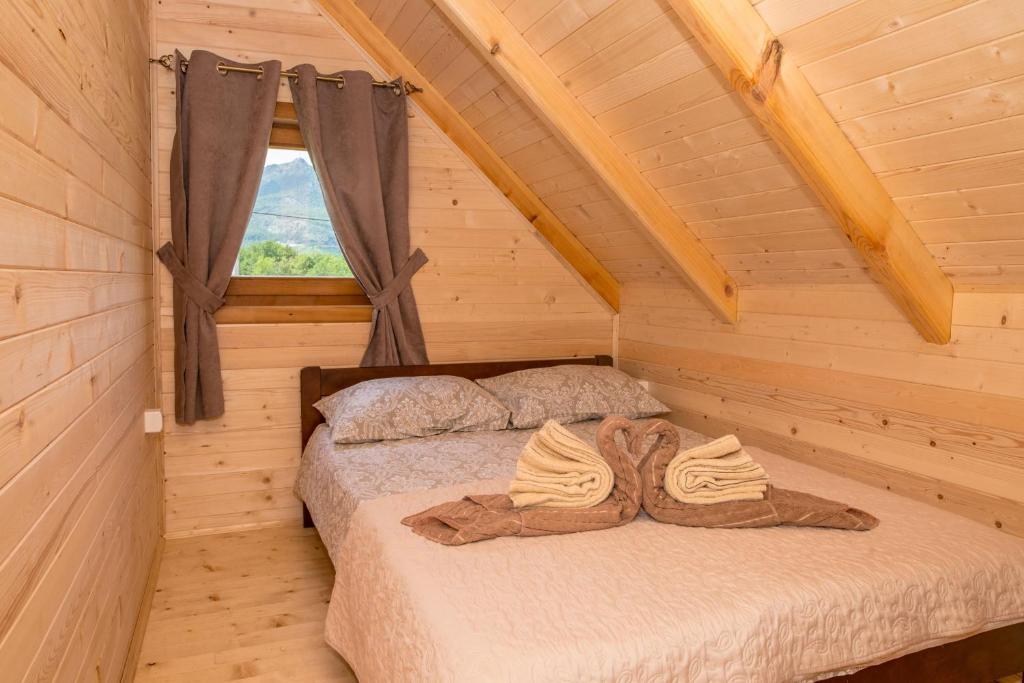 Wood House photo 2