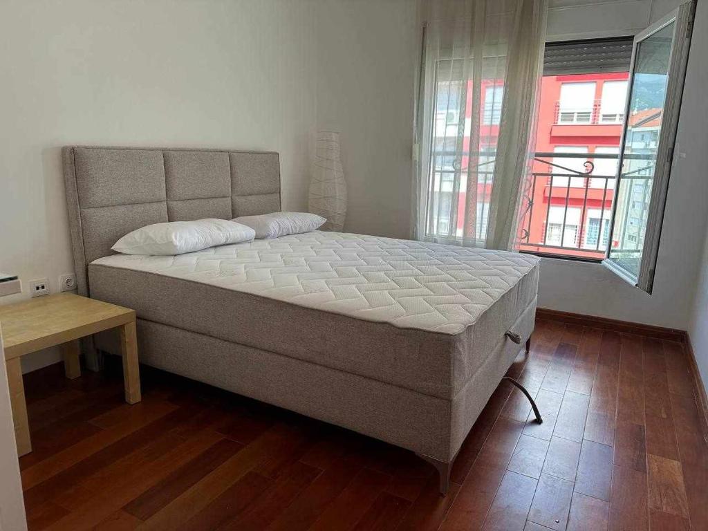 Sasha's apartment photo 2