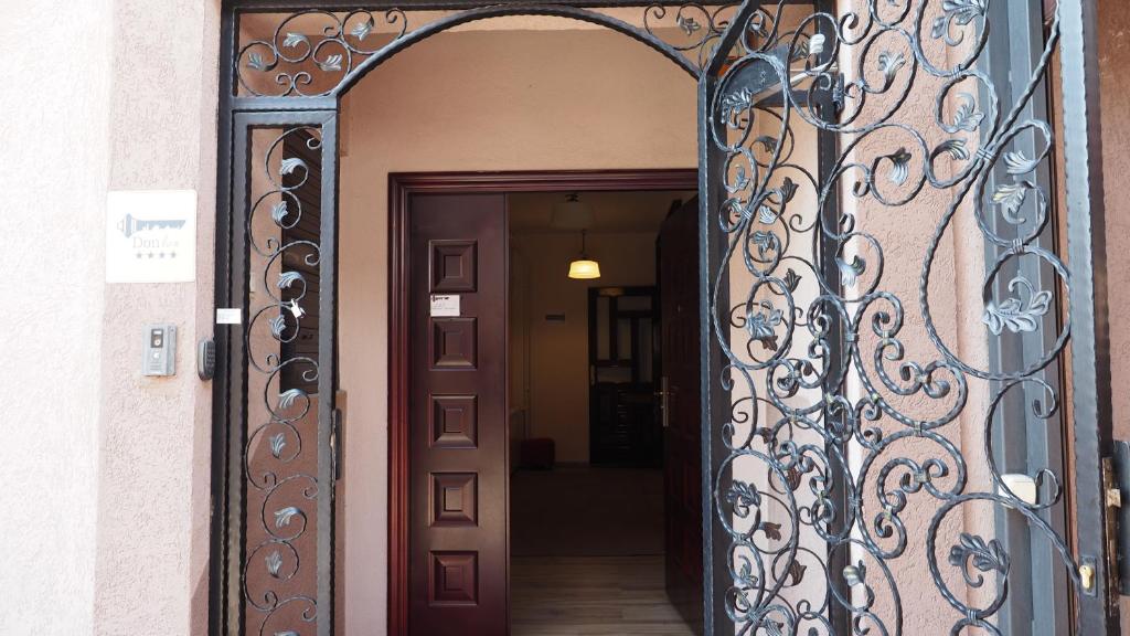 Guest house DON-lux — photo 1