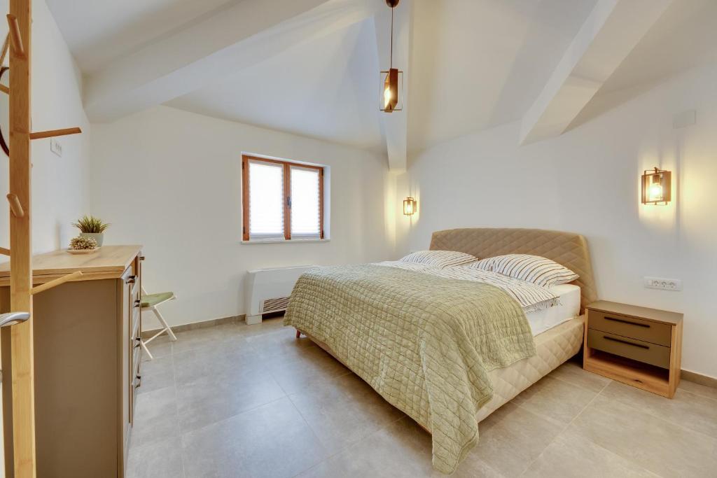 Sutorman 2 Villa D&B photo 3