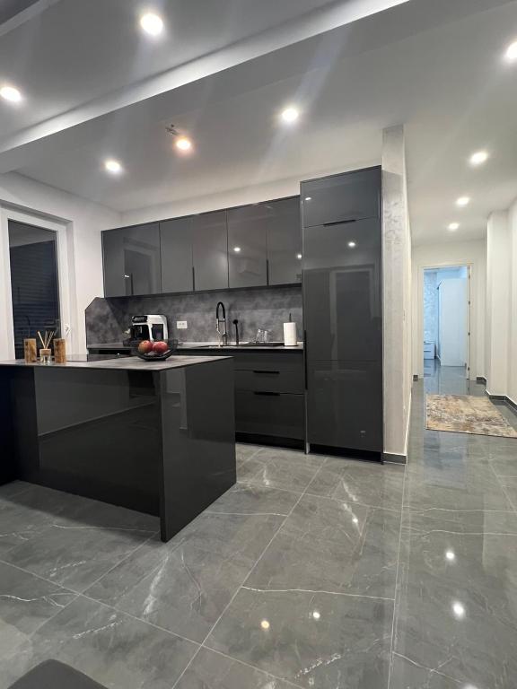 Skyline View Apartment — photo 1