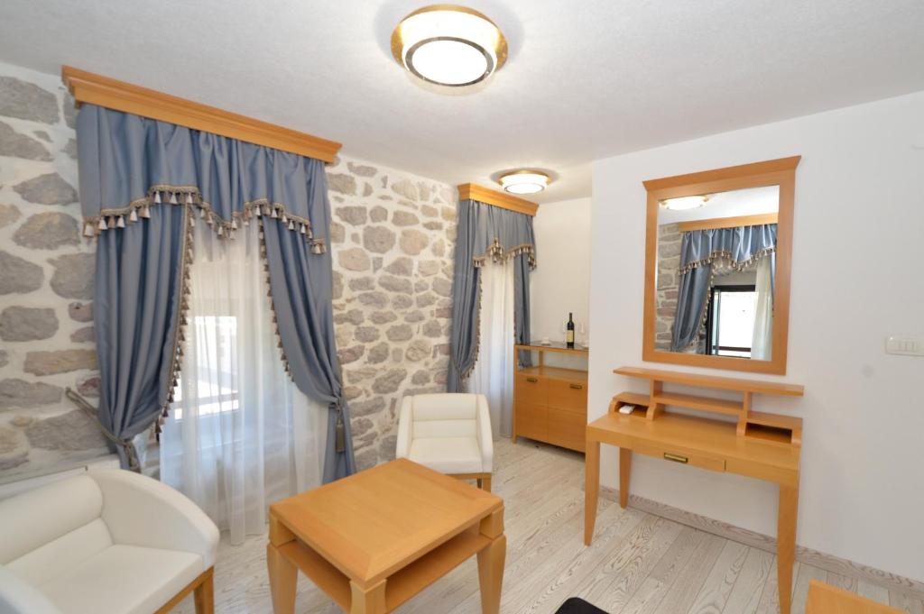 SEASIDE HOUSE KOTOR photo 3