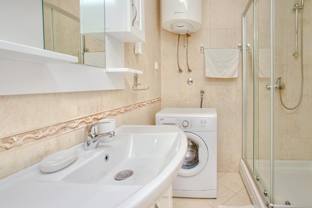 Sea Star Apartments photo 3