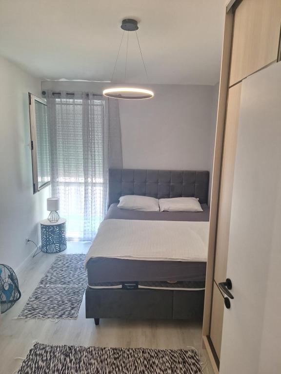 Center Apartment photo 2