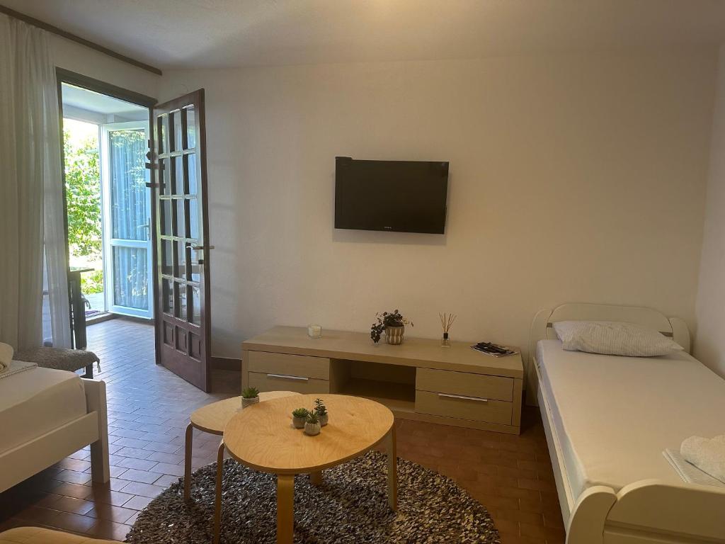 Apartments Suzana photo 2