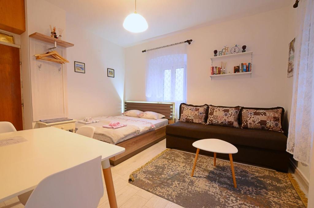 Old Town Experience - Studio Apartment photo 2