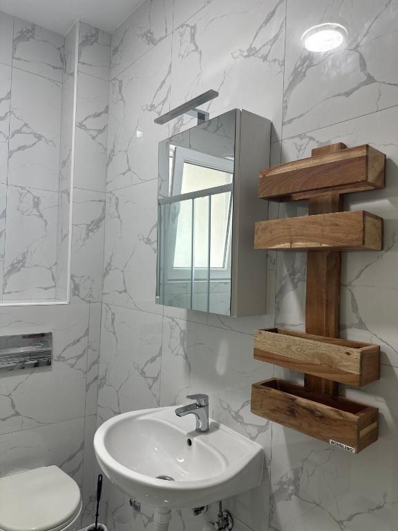 Sunshine Apartment Djenovici photo 3