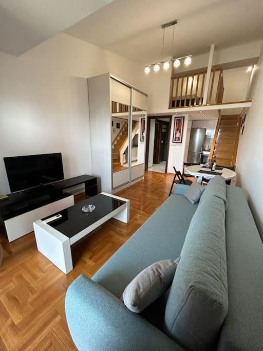 Stylish_apartment — photo 1