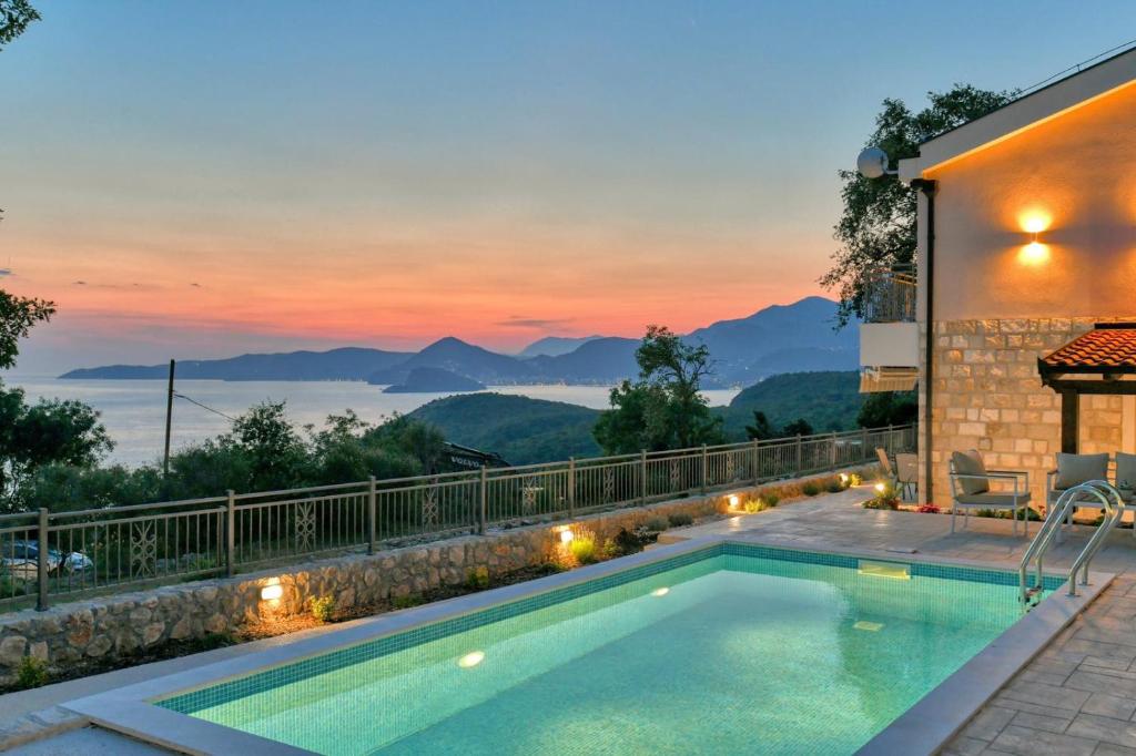 Seaview Villa Lavanda with pool photo 3
