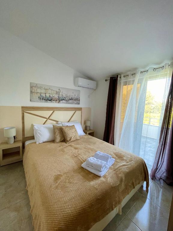 Robi Apartments photo 2