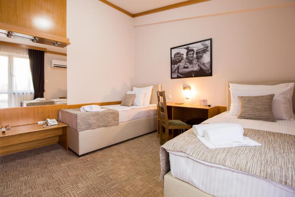 Hotel Yugoslavia photo 2
