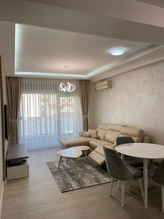 Samsa lux apartment in the heart of Budva — photo 1