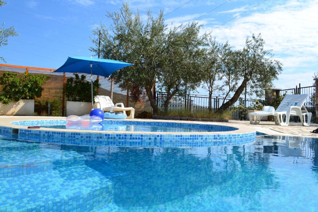 Suntime Villa 7 photo 3