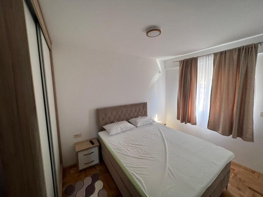 SKY Apartment photo 2