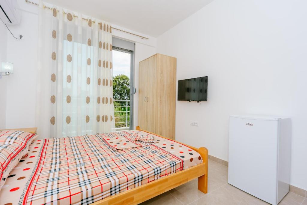 Teuta Apartments photo 2