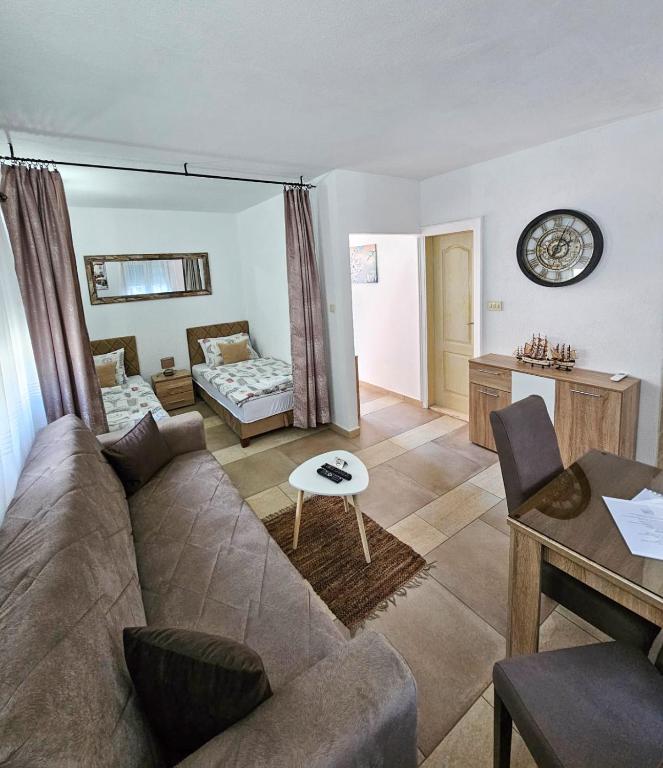 Tivat studio apartment 5 min from airport Tivat photo 2
