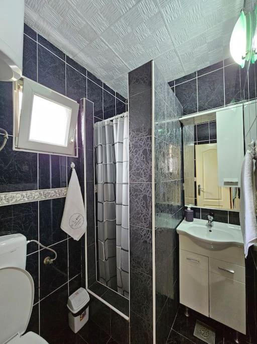 Tivat studio apartment 5 min from airport Tivat photo 3