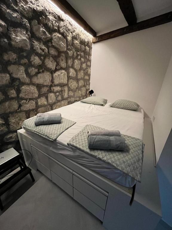 The Oldest Street Apartment - TOSA photo 2