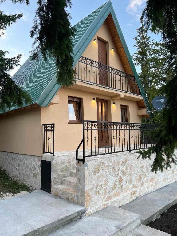 Žabljak- FamilyOasis — photo 1