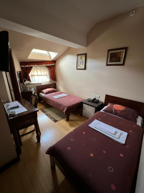 Hotel Royal photo 2