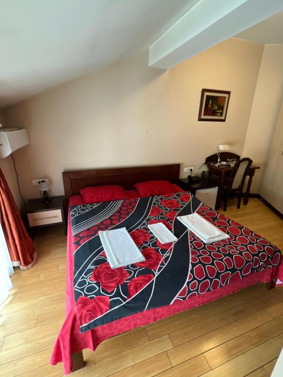 Hotel Royal photo 3