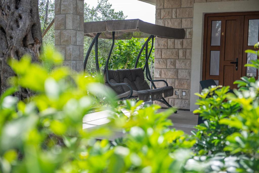 Rustic Olive House photo 3