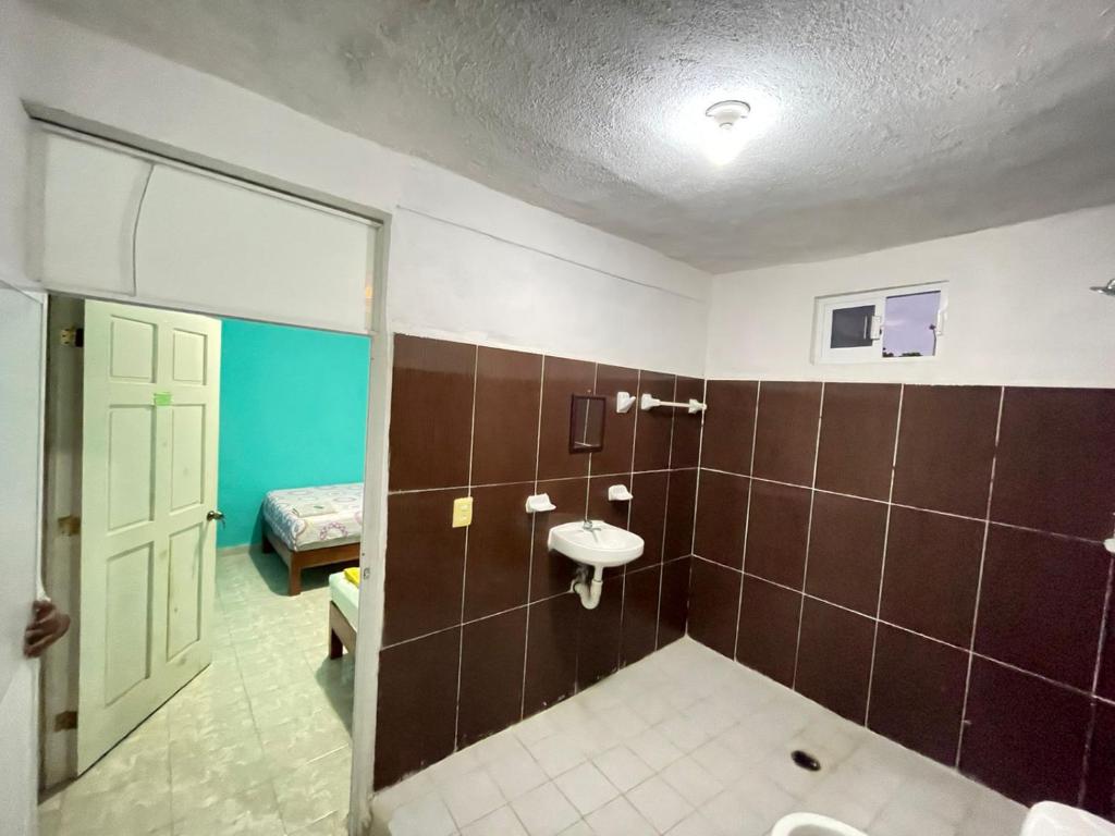Hotel Toño photo 2