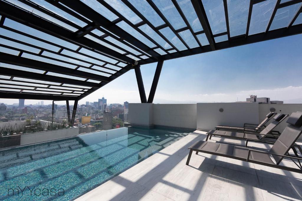Private Balcony Infinity Pool & Rooftop in La Roma - Queretaro — photo 1