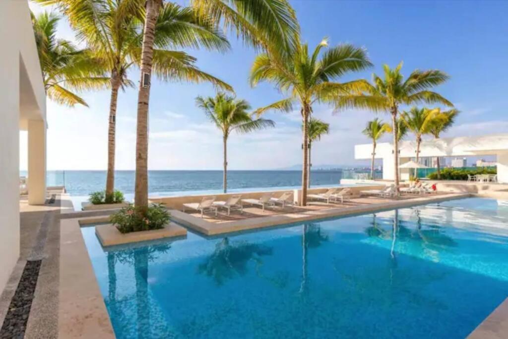 Beachfront & free daily breakfast & 600MB Wifi by Moikkarentals — photo 1