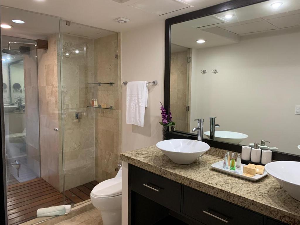 St Isidro Suites Corporate Housing SPA & Wellness Center photo 3