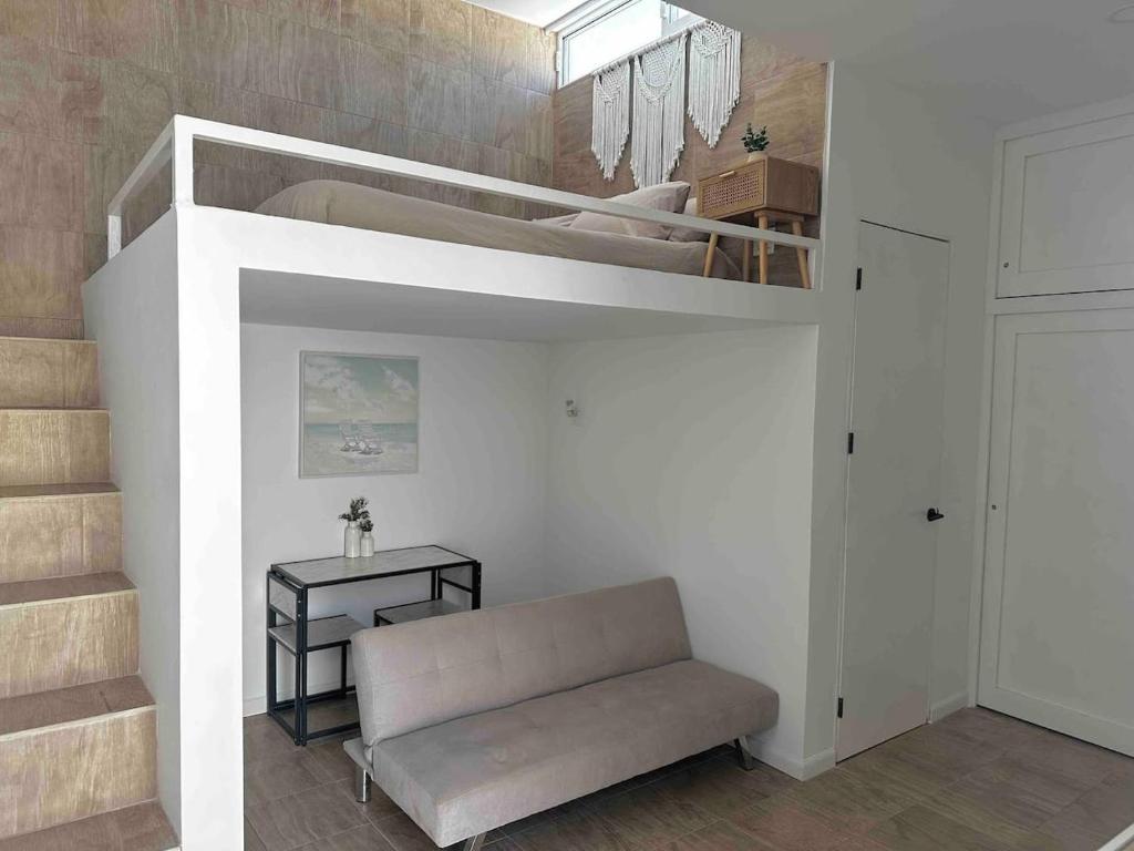 Tiny Home Tranquil Central Location — photo 1