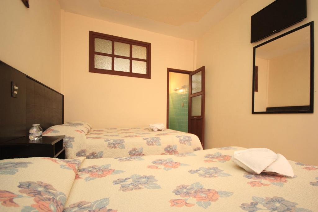 Hotel San Martin photo 2