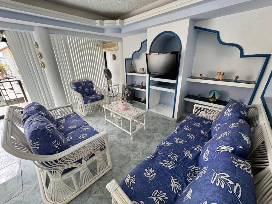 Blue Coast with pool and ocean view 10 to 35 p photo 3