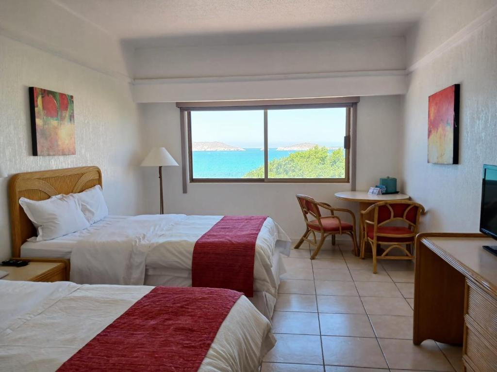 HOTEL SAN CARLOS PLAZA photo 2