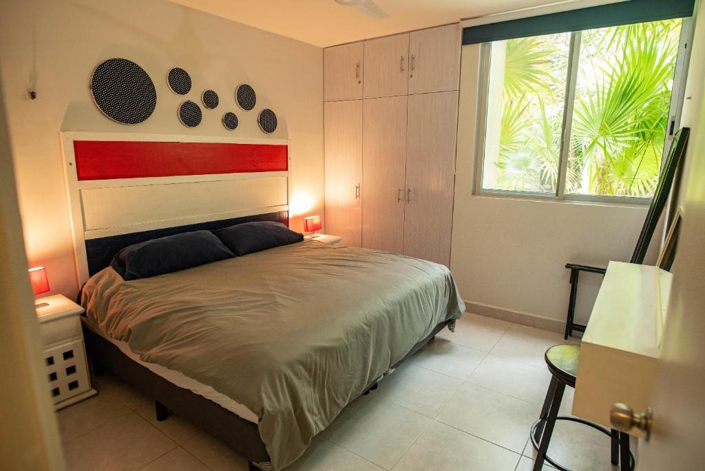 87972 Romantic condo photo 2