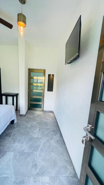 Rancho Los Quiñones photo 2