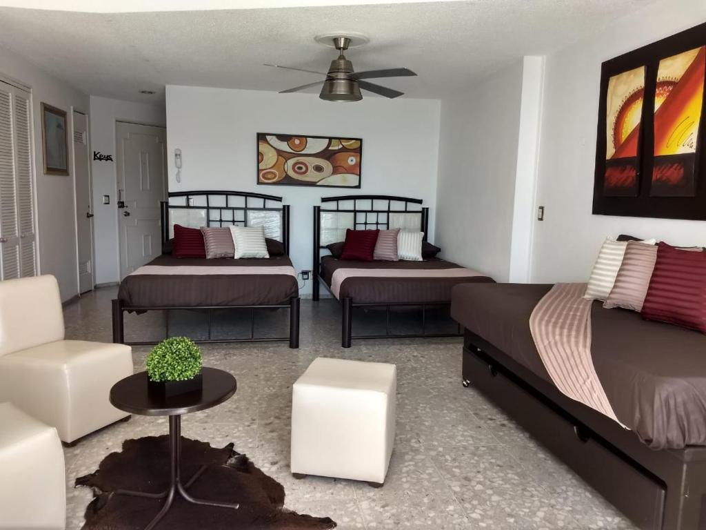 SUITE SELECT TORRES GEMELAS photo 2