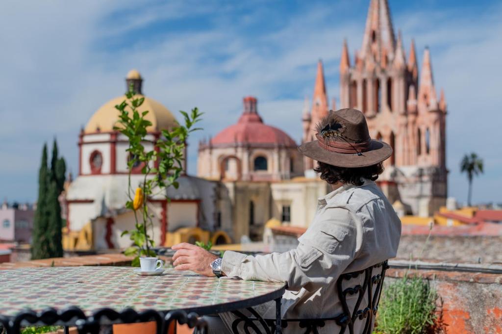 Suite de Lujo con Terraza Panorámica — photo 1