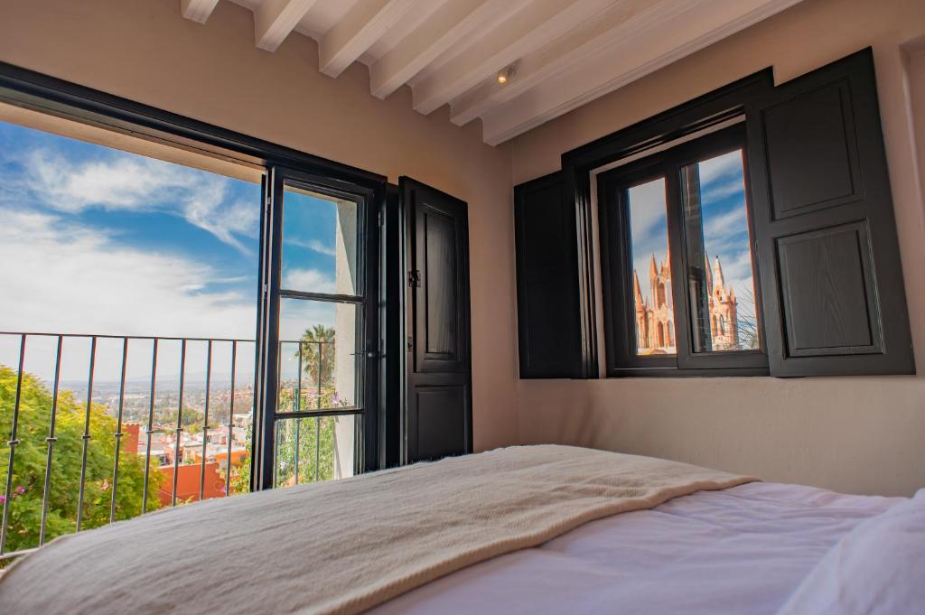 Suite de Lujo con Terraza Panorámica photo 2
